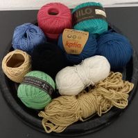 LOT AN *GARN & CO.* AUF DER UNTERLAGE MIT 33CM-DM/FARBIG
