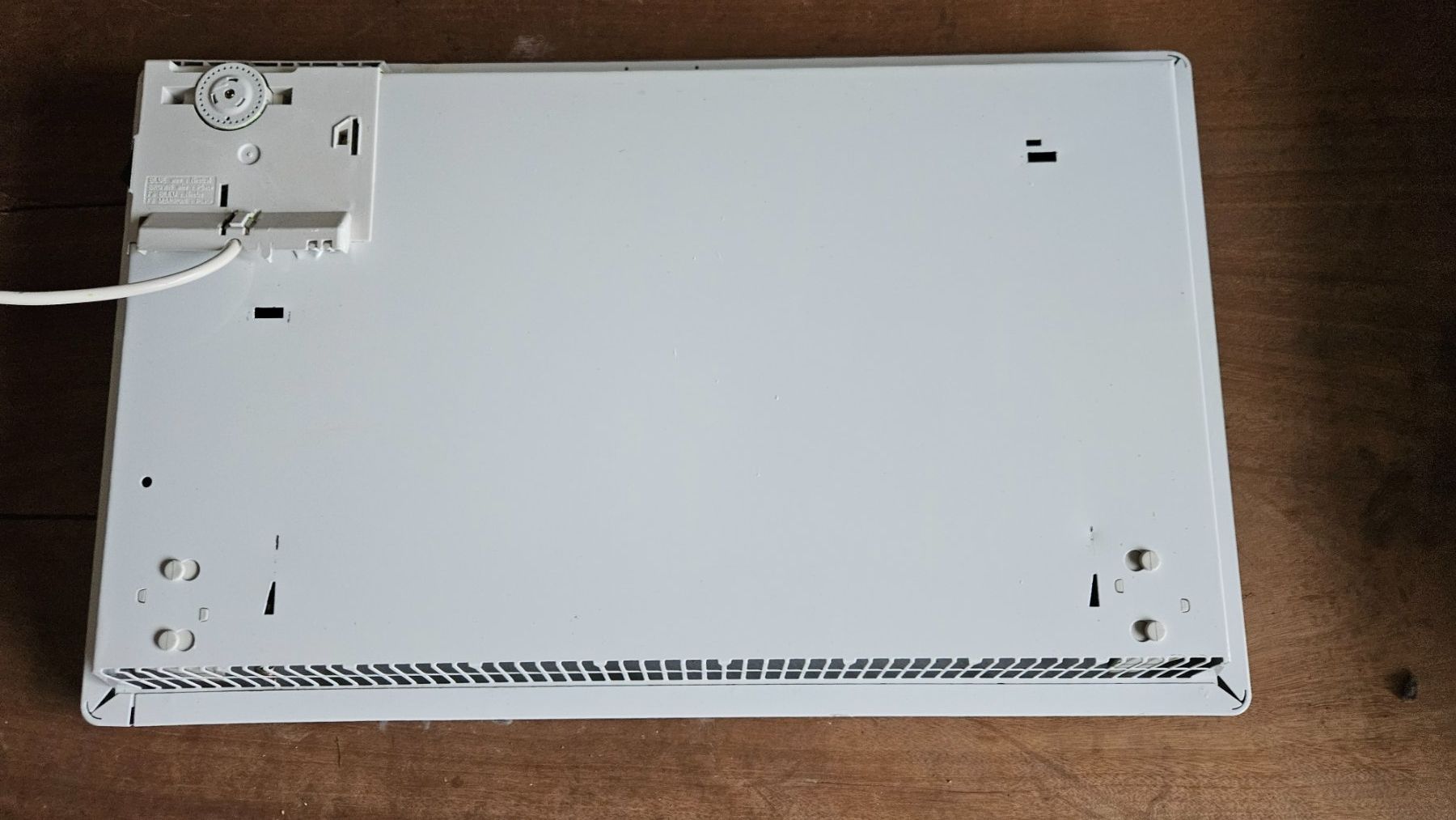 Radiatori: Riscaldamento elettrico da parete AEG – Usato da Melano venduto da H-Sara 2