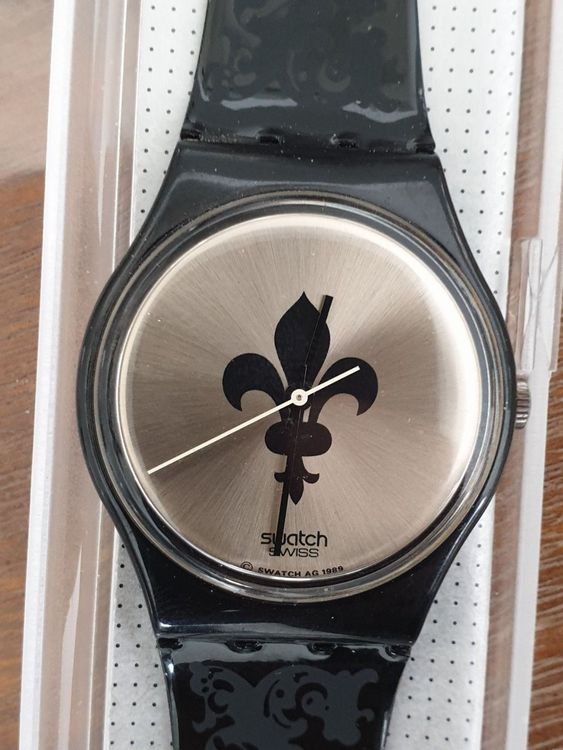 Montre fleur de lys hot sale