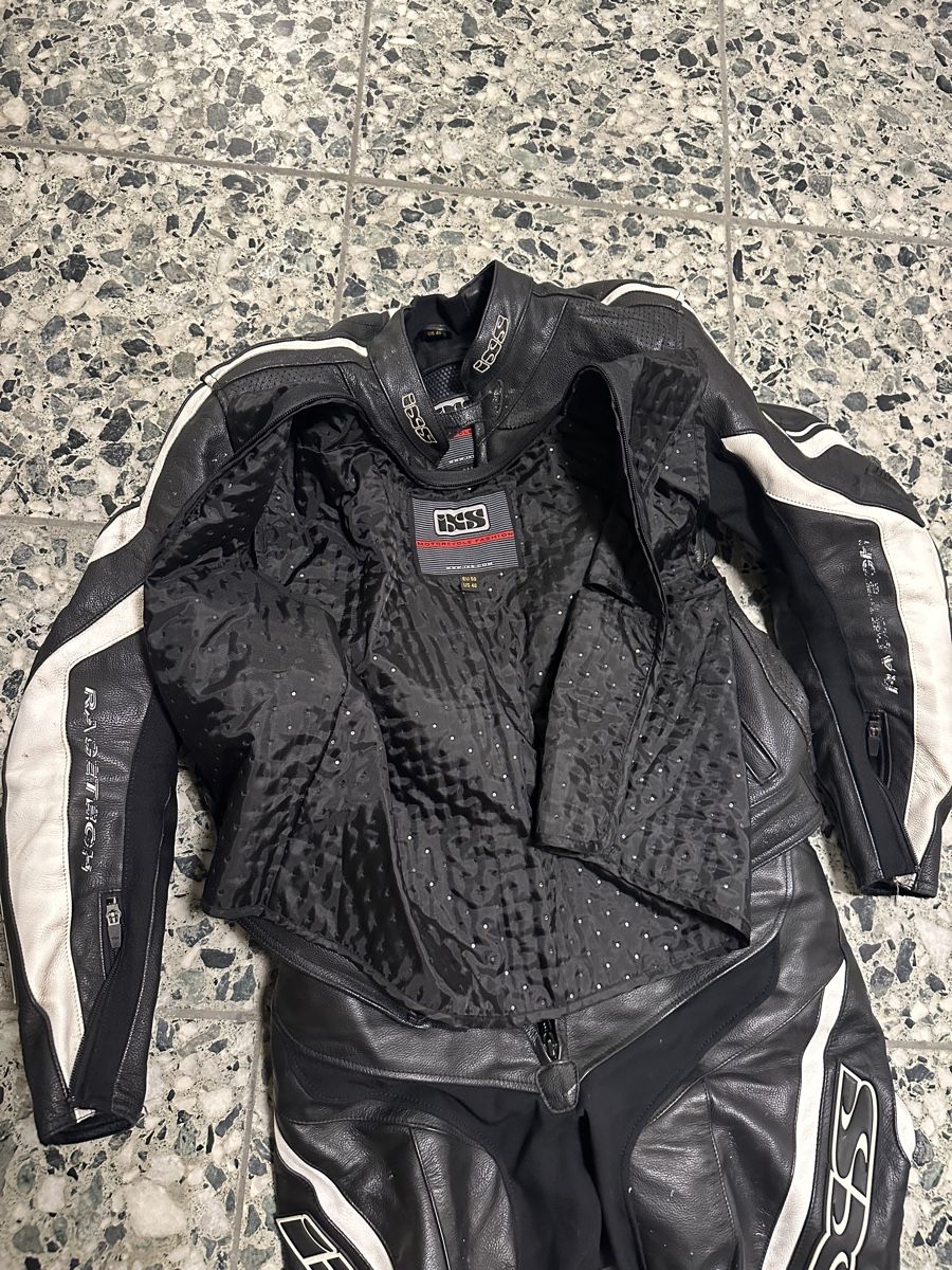 IXS Anzüge: IXS Motorcycle Leather Suit Black White EU Size 50 – Gebraucht aus Zollikon von Rapha8006 1