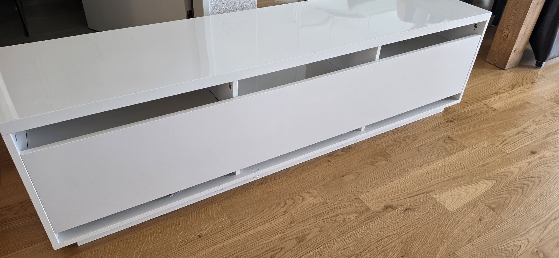 Ikea Mobili TV: White media console with two drawers good condition – Usato da Staufen venduto da swissform 1