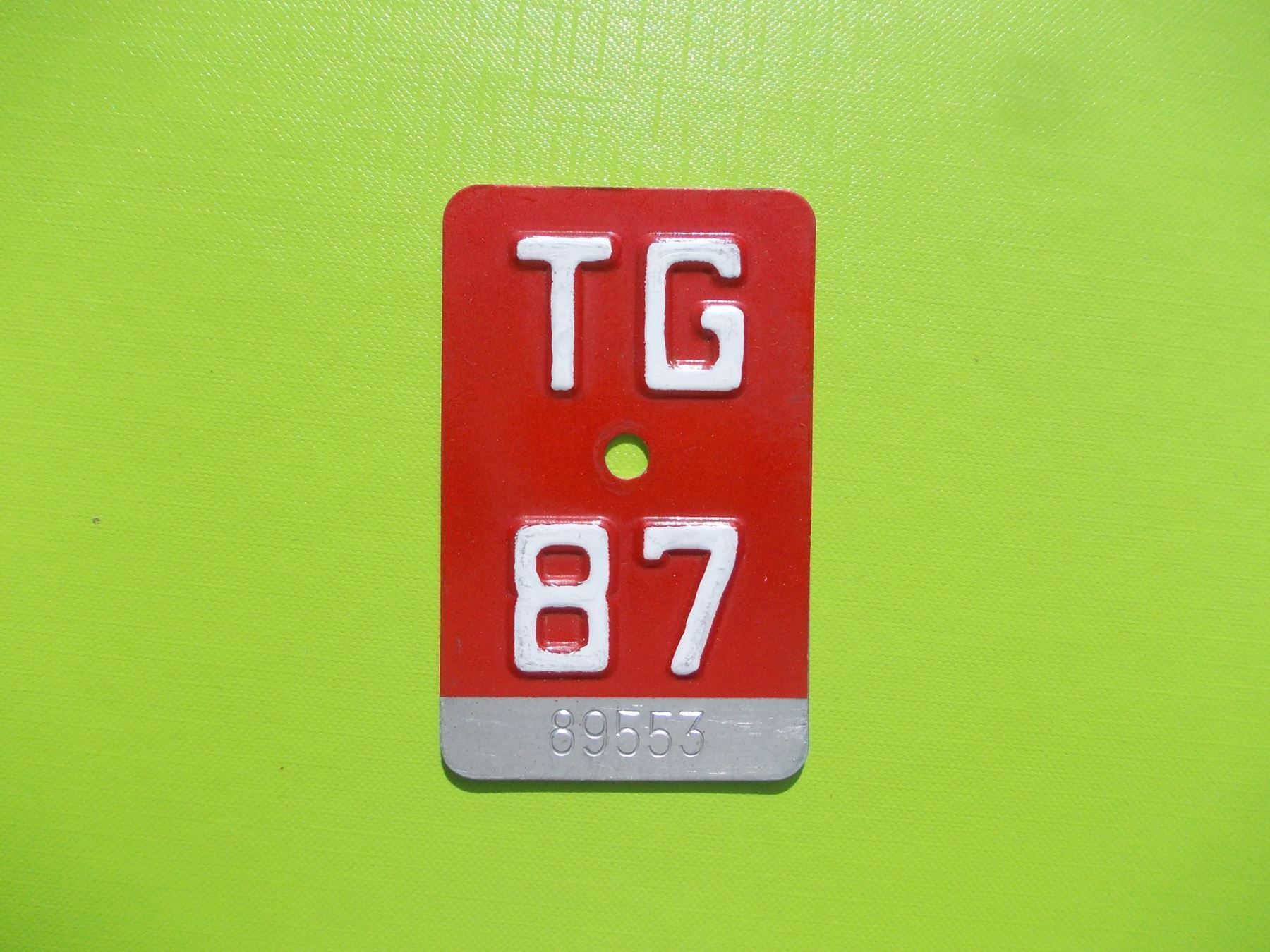 Insegne: Velonummer / Fahrradnummer  TG 87 – Usato da Gsteigwiler venduto da HORMIGA21