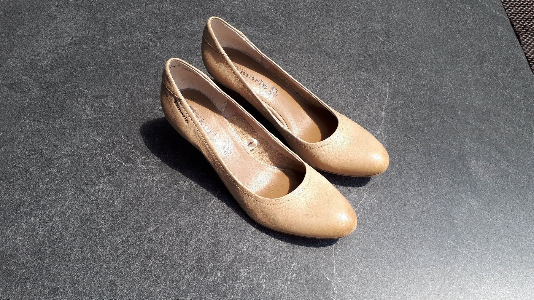 Scarpe da donna: Damenschuhe Grösse 41 – Usato da Allschwil venduto da mematho