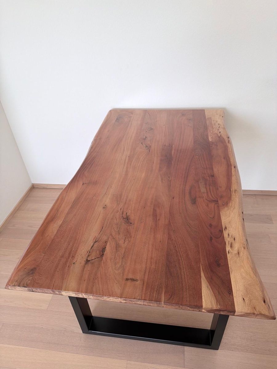 Tavoli: Solid Wood Dining Table with Metal Legs, Modern Style – Usato da Zürich venduto da Kenji_Midori 9