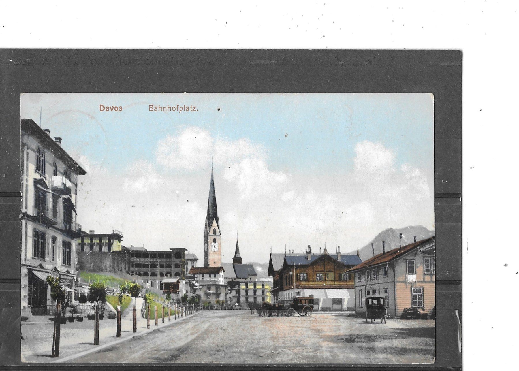 Cartoline postali: GR Davos 1908 Bahnhofplatz – Usato da Schocherswil venduto da Wilare