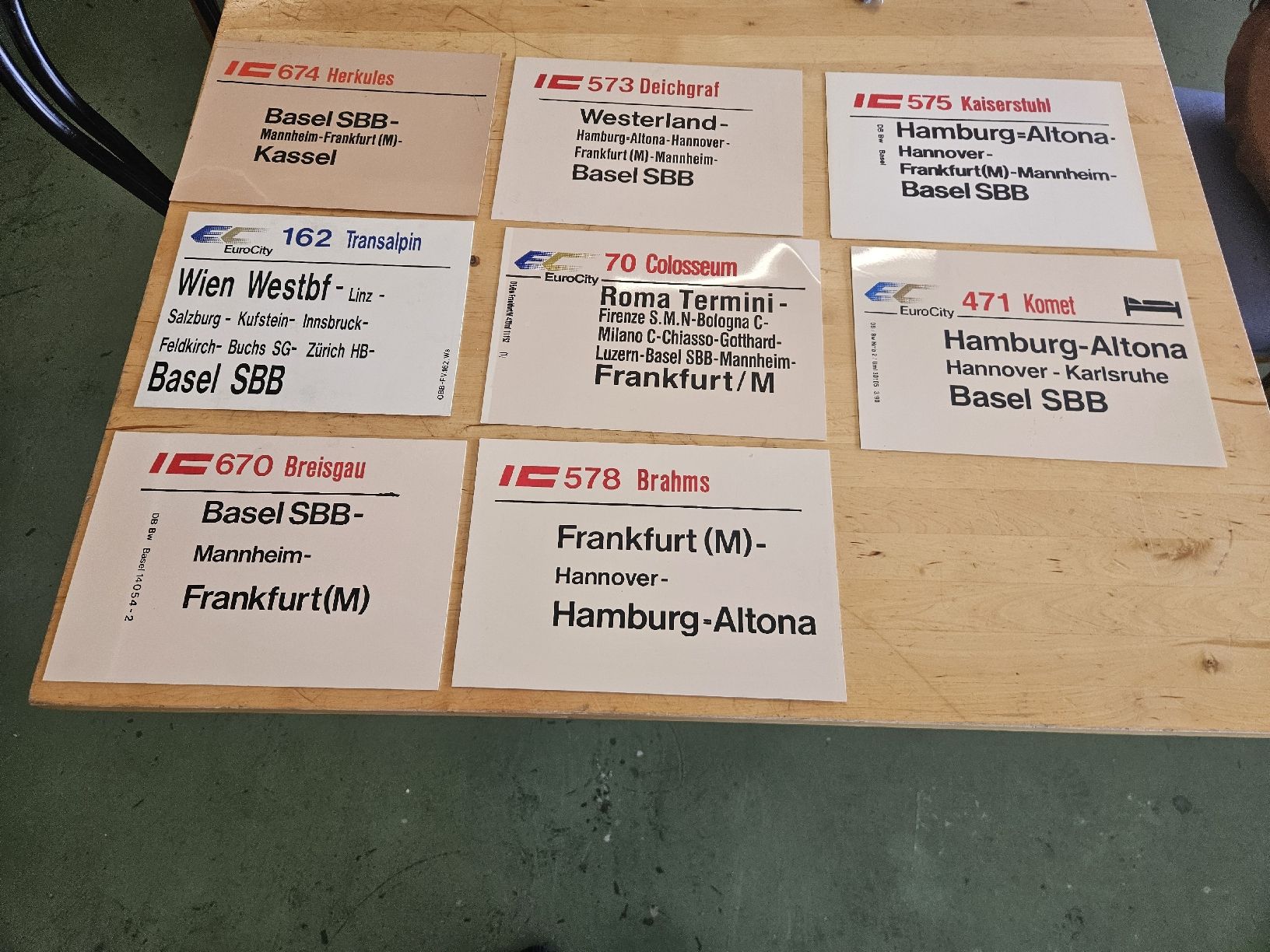 SBB/CFF/FFS Schilder: Zuglaufschild Deutsche Bahn / SBB – Gebraucht aus Pratteln von Cartonsducoeur_bl 4