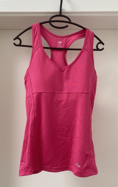 Sporttop Mit Integriertem Bh