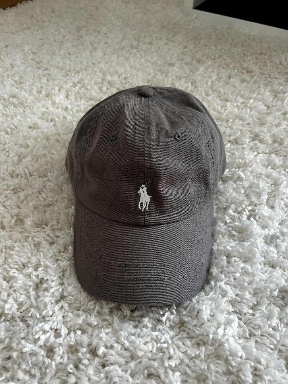 Chapeaux, bonnets & casquettes: Polo Ralph Lauren Cap Grey White – Neuf (Voir description) à Minusio par gthegoat
