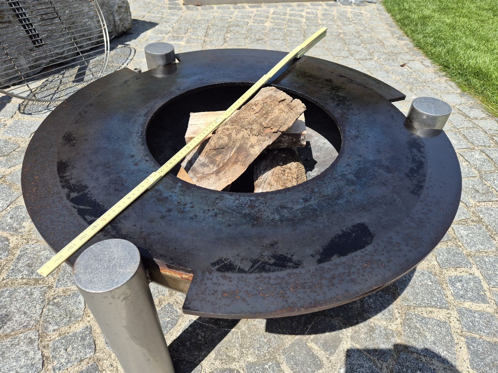 Bracieri: Grillschale mit Deckel – Usato da Romanshorn venduto da vazlav77 1