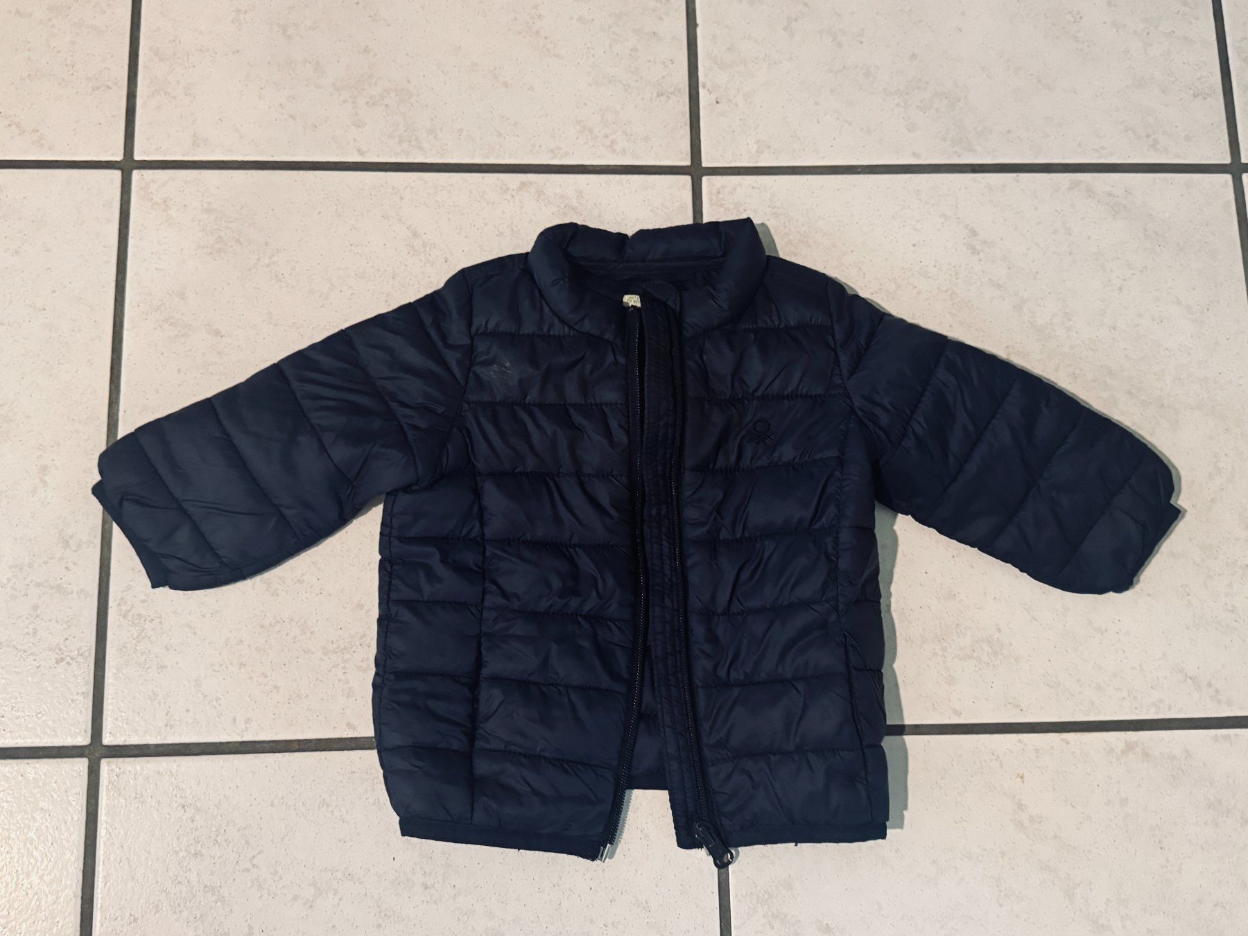 Lotti & Set di vestiti: Kinderkleider Set Gr. 68, 72-teilig, Mädchen – Usato da Kriens venduto da PiruG