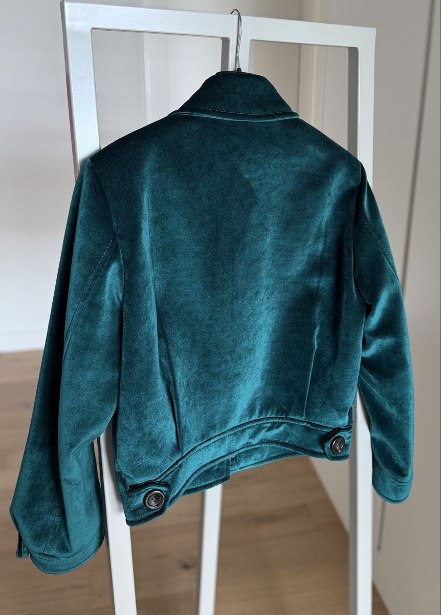 Miu Miu Jacken: Miu Miu Velvet Jacket 36 – Neu (gemäss Beschreibung) aus Meilen von myc_h9kw 3