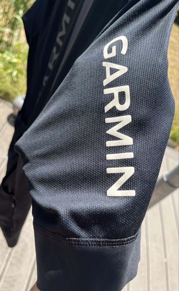 Canottiere & Pantaloni: Maillot de cycliste – Usato da La Neuveville venduto da VivreLibre 3