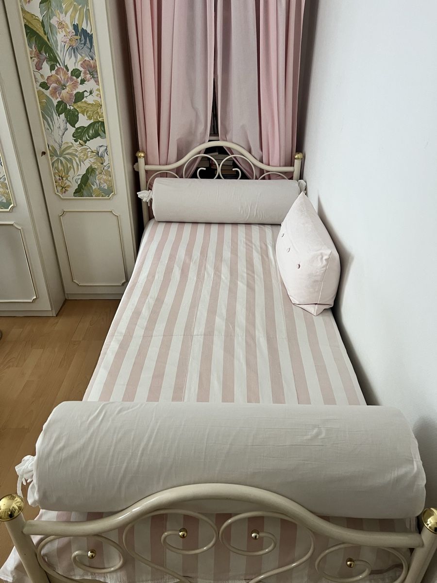 Lits: Bett – D'occasion à Zürich par caro.ha. 2