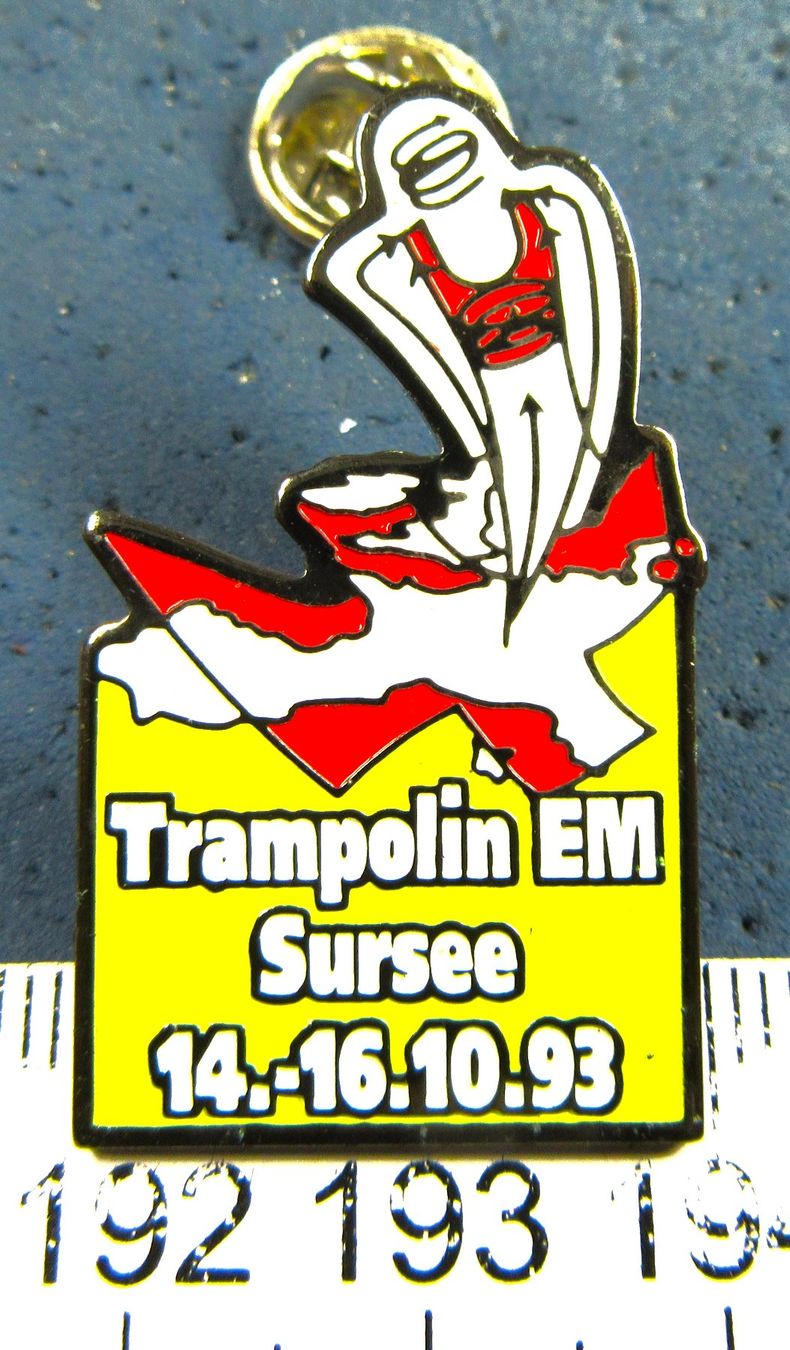 Swiss Placchette & Badge: TRAMPOLIN EM SURSEE PIN GEPRÄGT – Usato da Ettingen venduto da Hausi4711