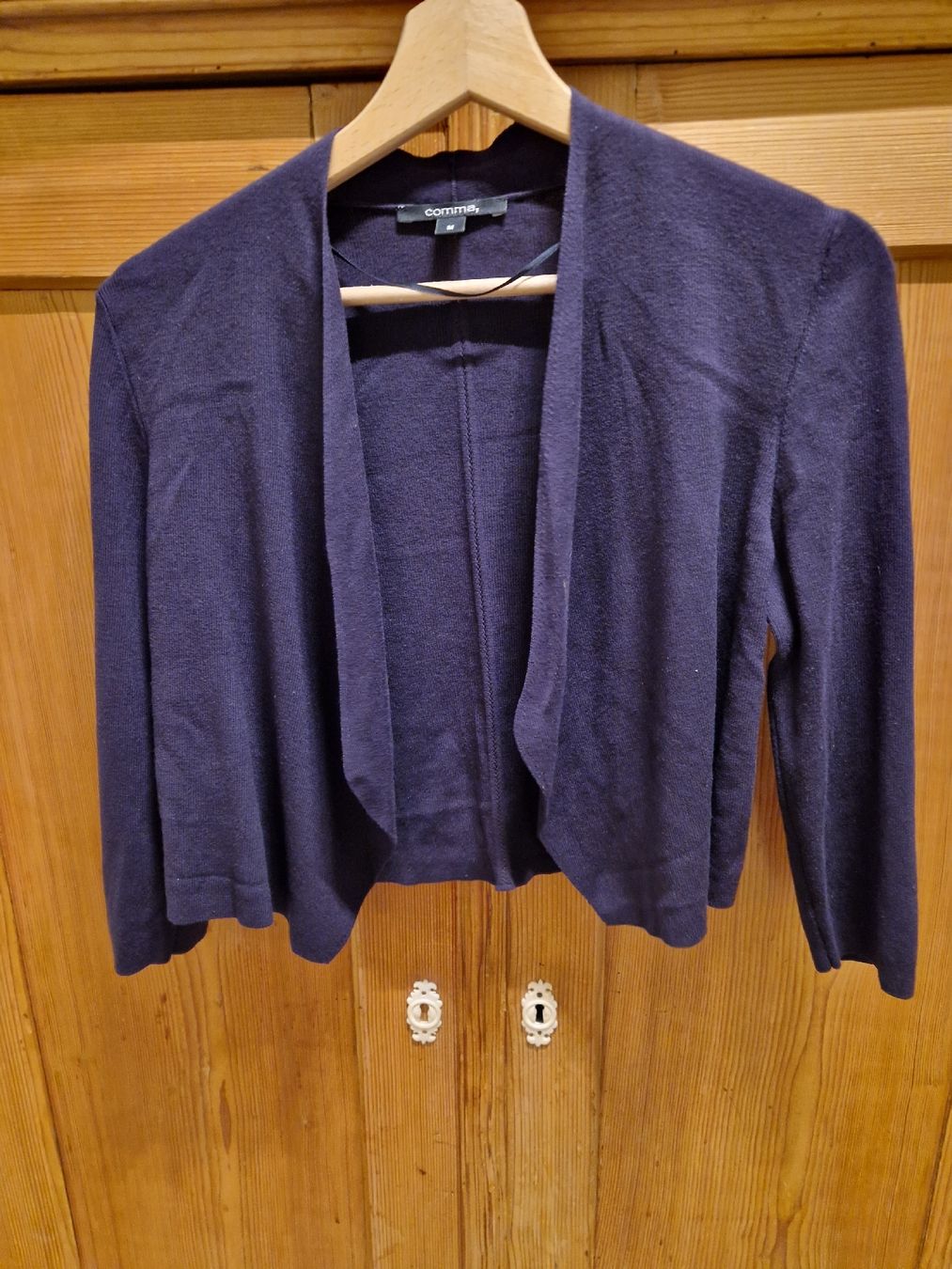 Comma Giacche: Dunkelblauer Cardigan von comma, Gr. M – Nuovo (secondo la descrizione) da Fraubrunnen venduto da amaree313