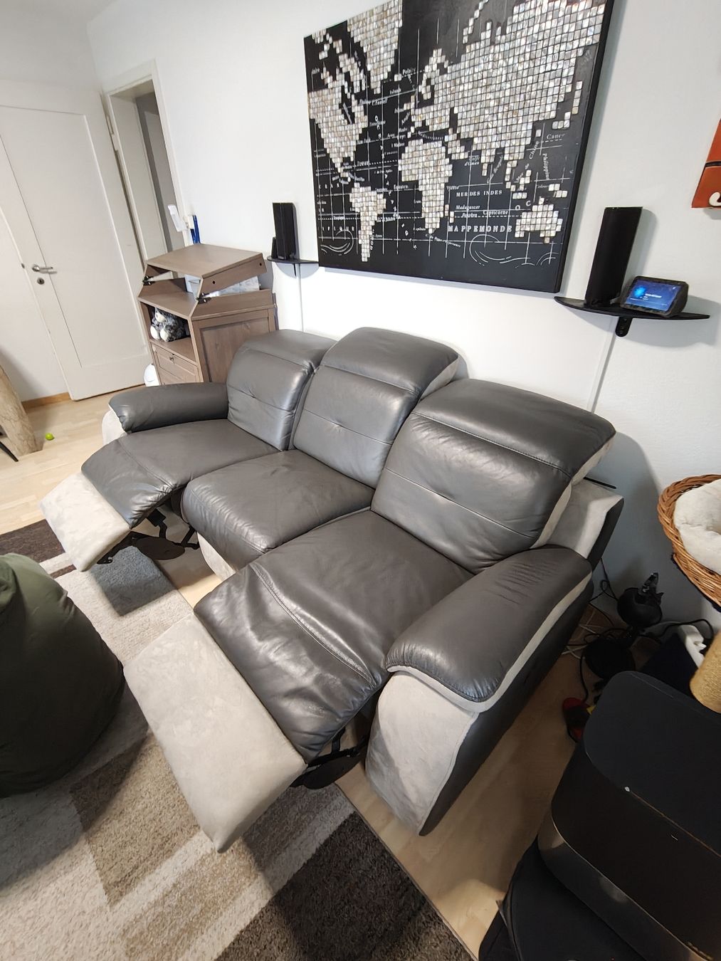 Divani: Sofa Recliner – Usato da Luzern venduto da cuqqu