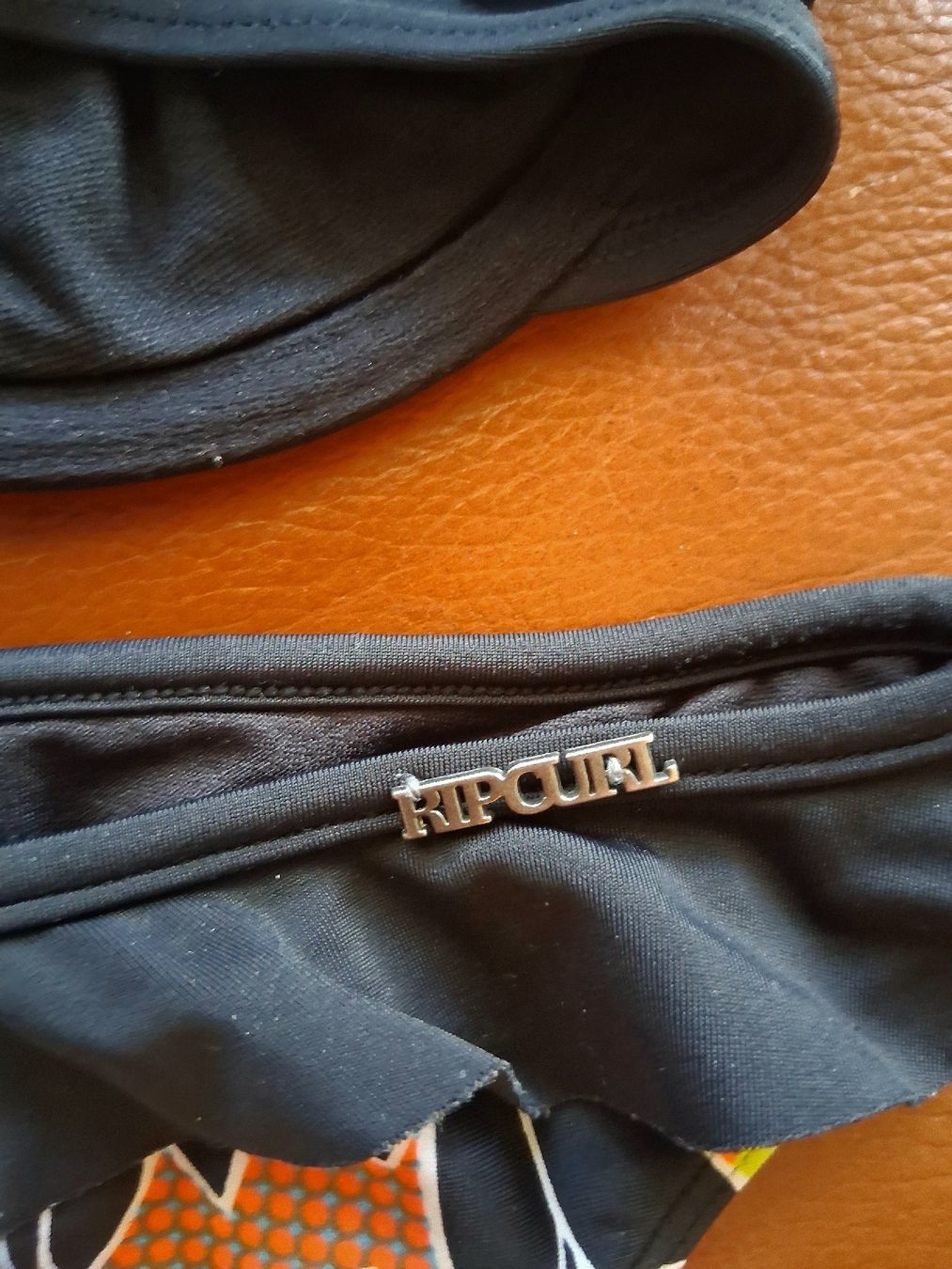 Rip Curl Costumi da bagno & Bikini: Rip Curl Bikini Gr. S-M schwarz-bunt – Usato da Tamins venduto da LisaMorpurgo 2