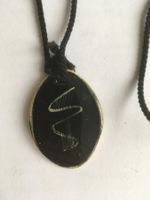 Halsband mit Steingutanhänger (Vintage)