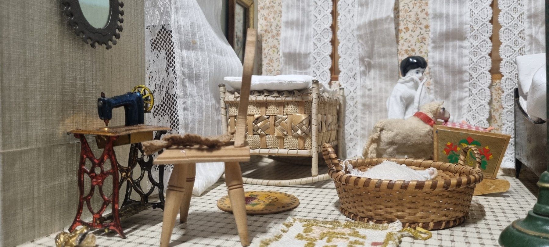 Case e mobili per bambole: Grosses Puppenhaus von 1895 – Usato da Männedorf venduto da Modellbau-wyss 9