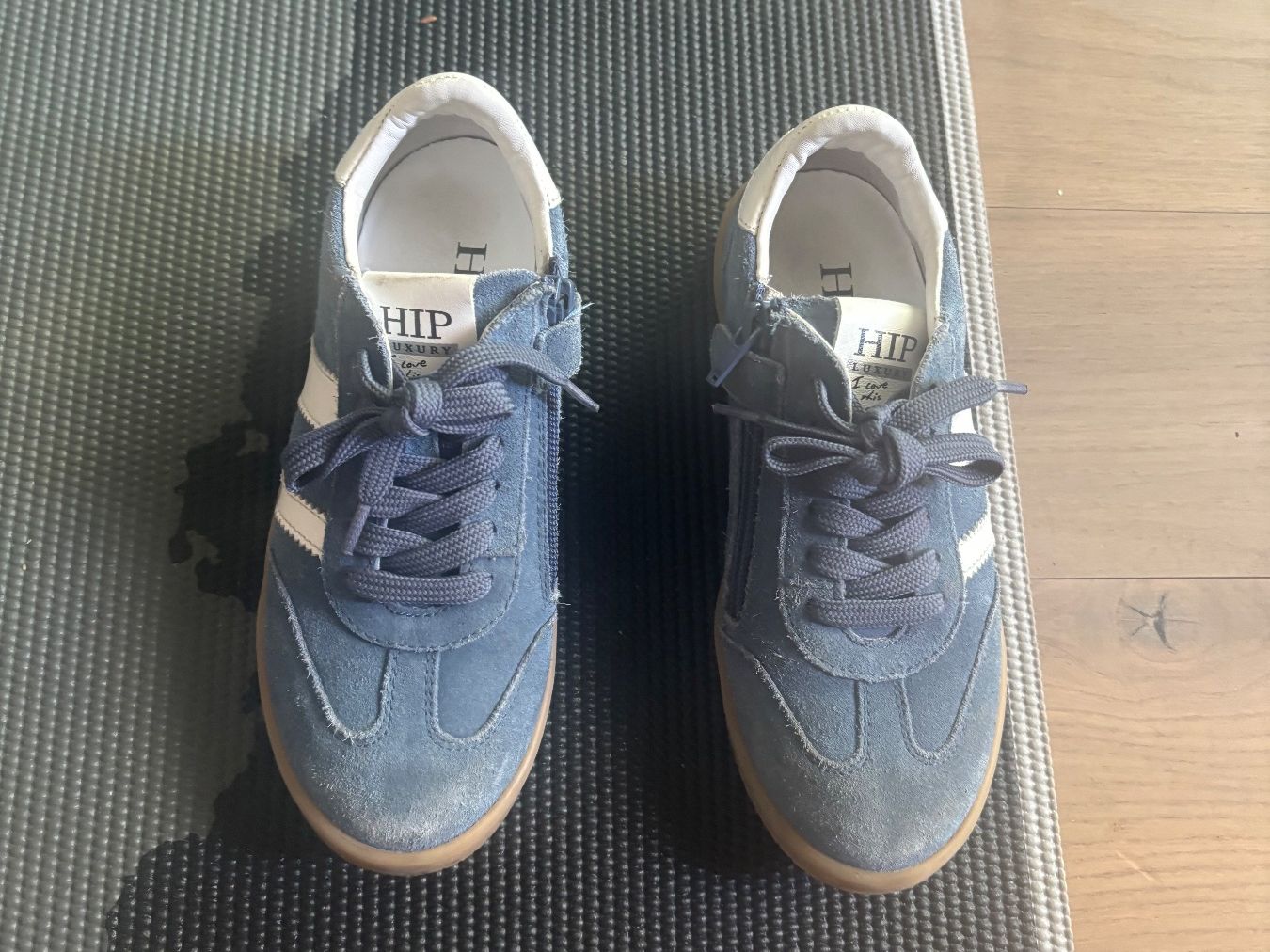 Scarpe per ragazzi: Tolle Rauhleder Sneaker Jungs 34 – Usato da Zollikon venduto da d_grabher