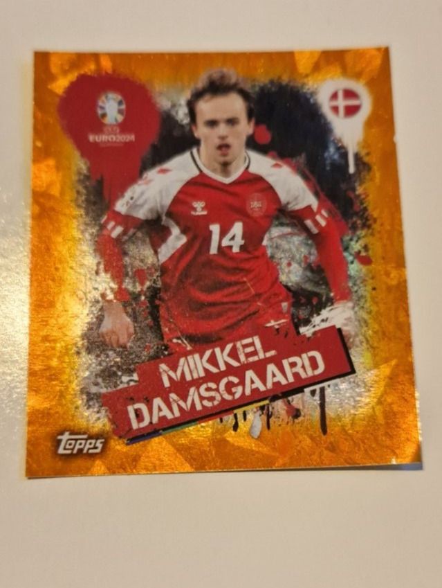 Topps Sammelbilder & Trading cards: Mikkel Damsgaard Topps EM 2024 Orange – Gebraucht aus Dorf von