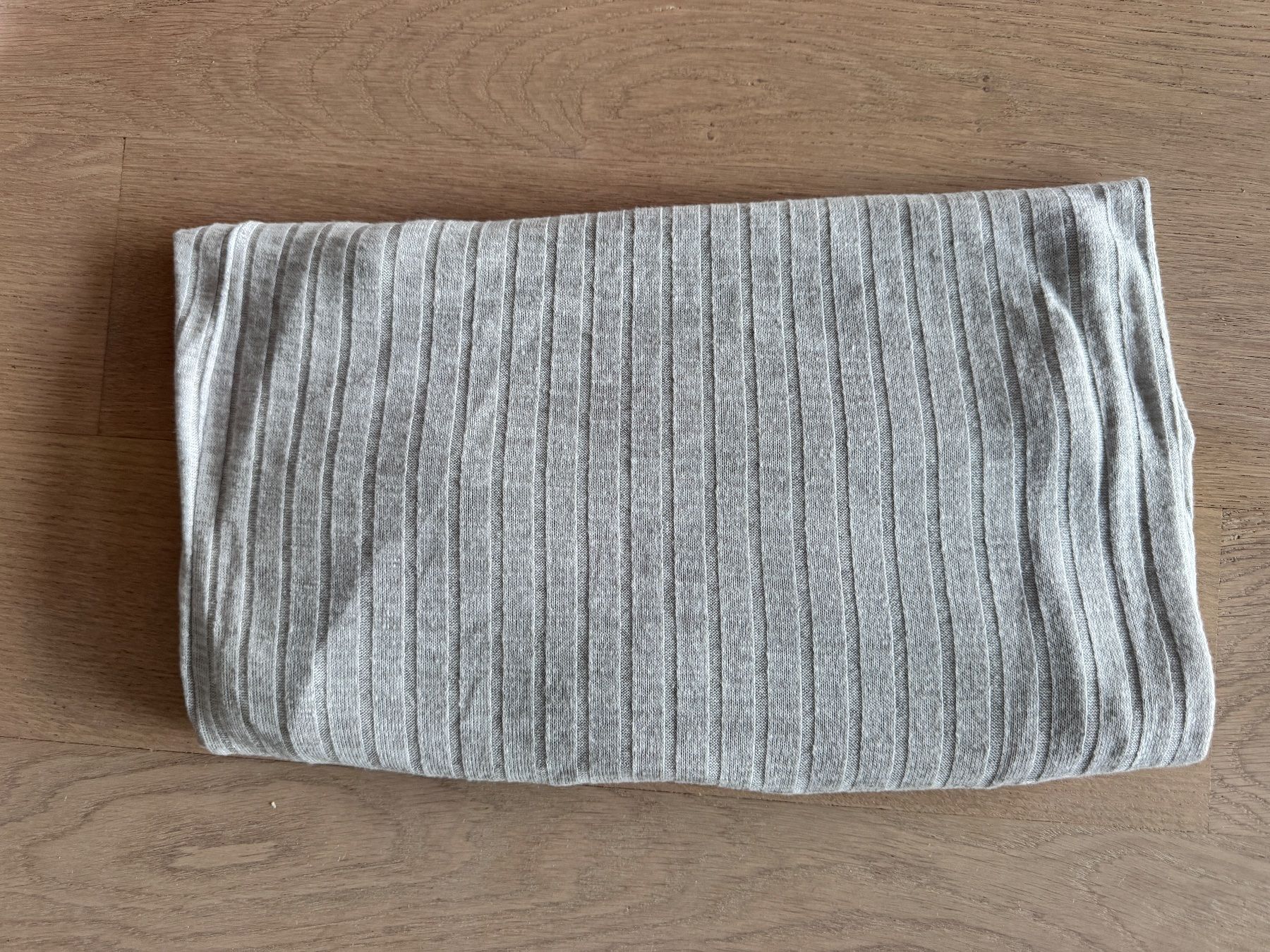 Foulard & Sciarpe: NEU: Chicco - Boppy Infinity Stillschal 17 cm grau – Nuovo (secondo la descrizione) da Meilen venduto da JuliaFantasma 3