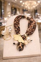 Set Collana + Orecchini Effetto Maculato & Perle – Nuov