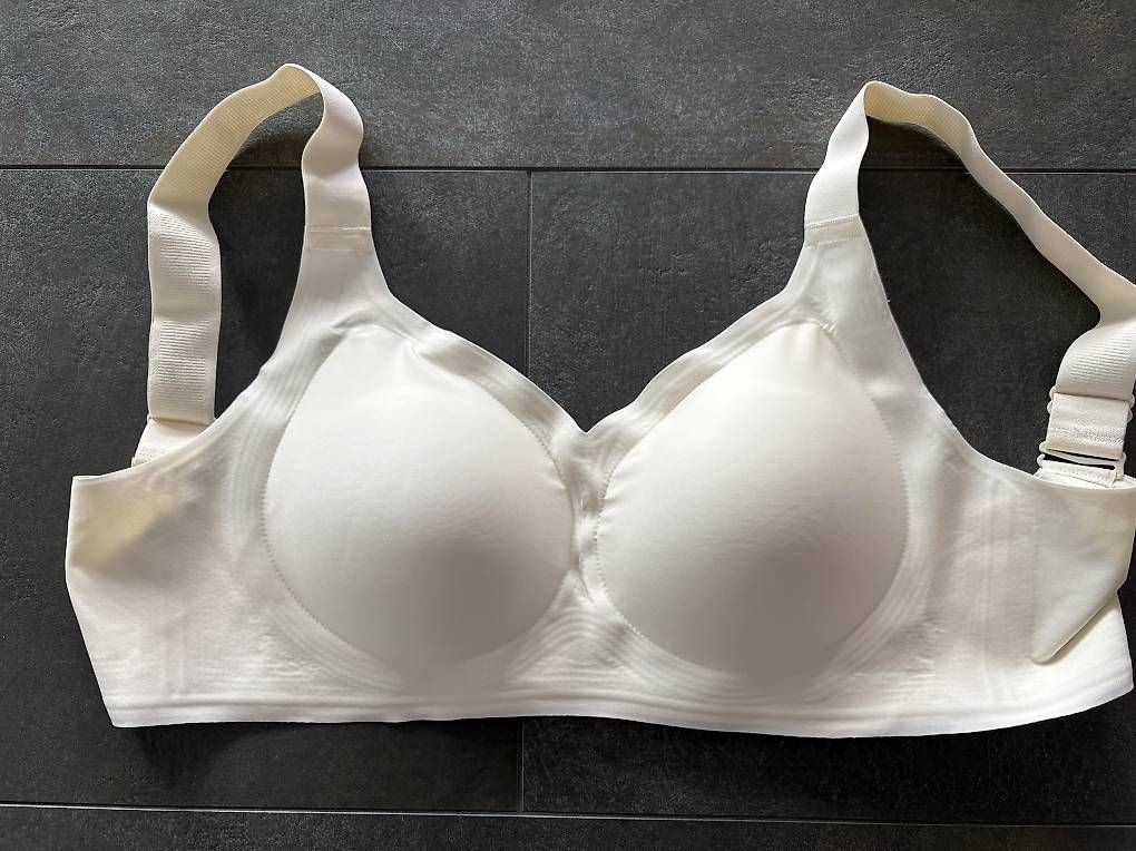 Sonstige Unterwäsche: Jelly BH Grösse L – Neu und originalverpackt aus Pfäffikon ZH von Violett777