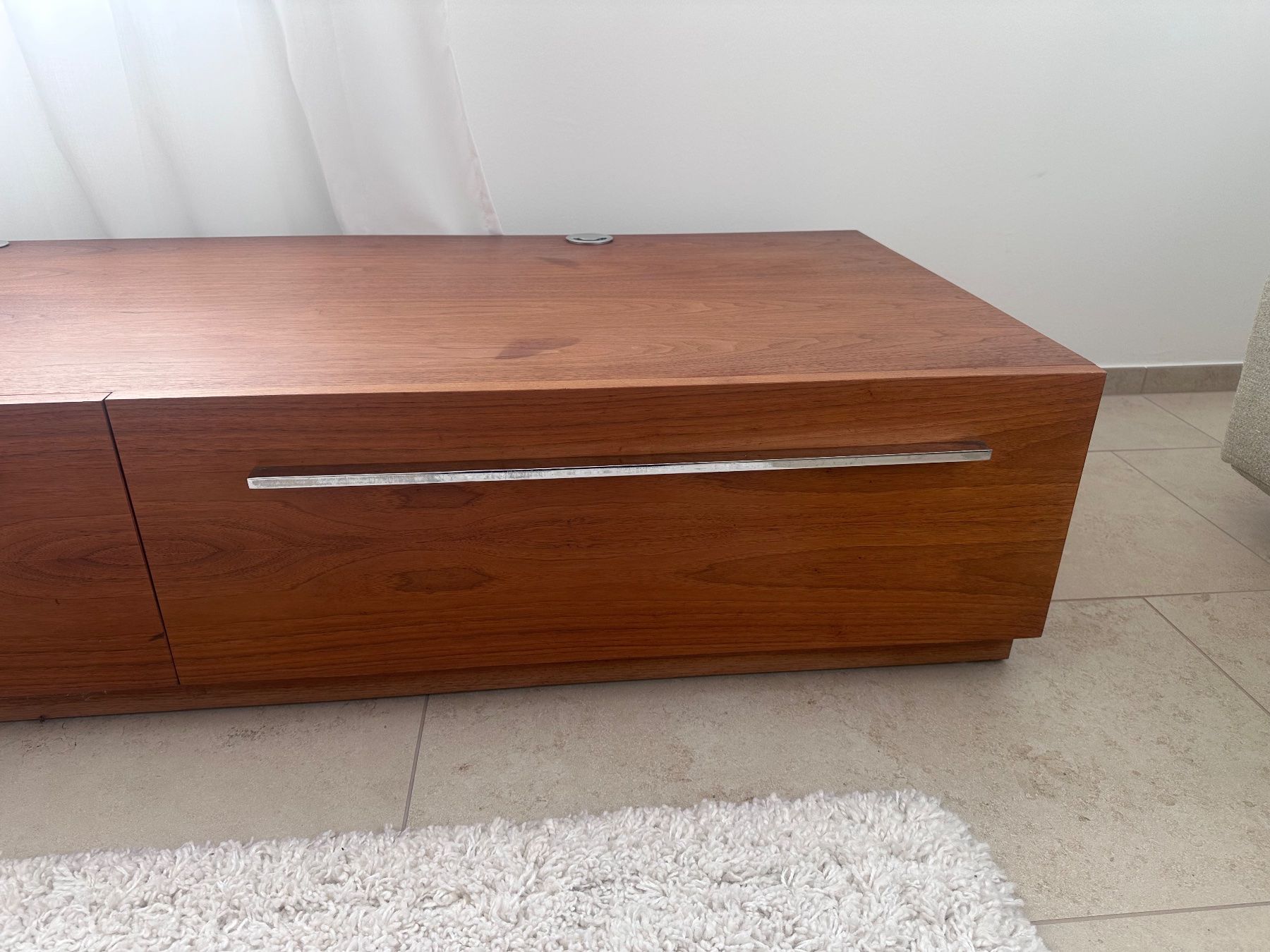 Mobili TV: TV Möbel/Lowboard, Nussbaum, Top Zustand! – Usato da Basel venduto da pat_2jwq 4