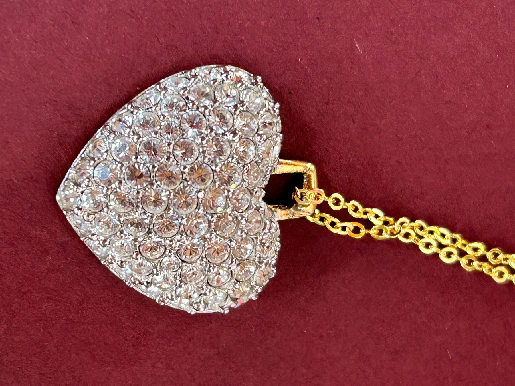 Anhänger: Kette mit Herzanhänger – Gebraucht aus Dittingen von Bellevista 6