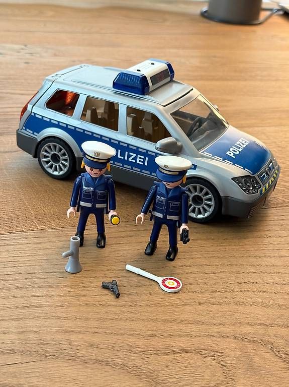 Giocattoli: Playmobil Polizeiauto – Usato da Wallisellen venduto da mchiappa