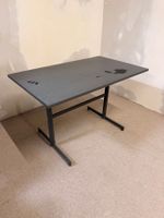 Robuster Klapptisch Gartentisch aus Metall/ Aluminium, grau