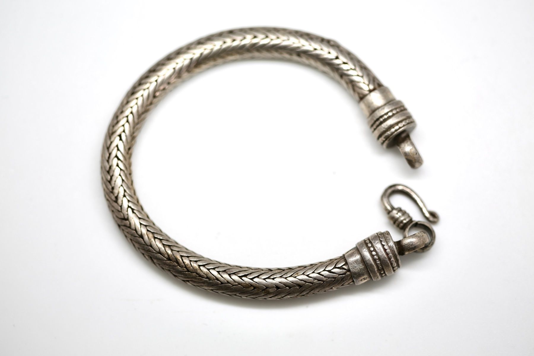 Armbänder & -reifen: Antikes Silber Armband – Gebraucht aus Reinach BL von Han-Numismatik 2