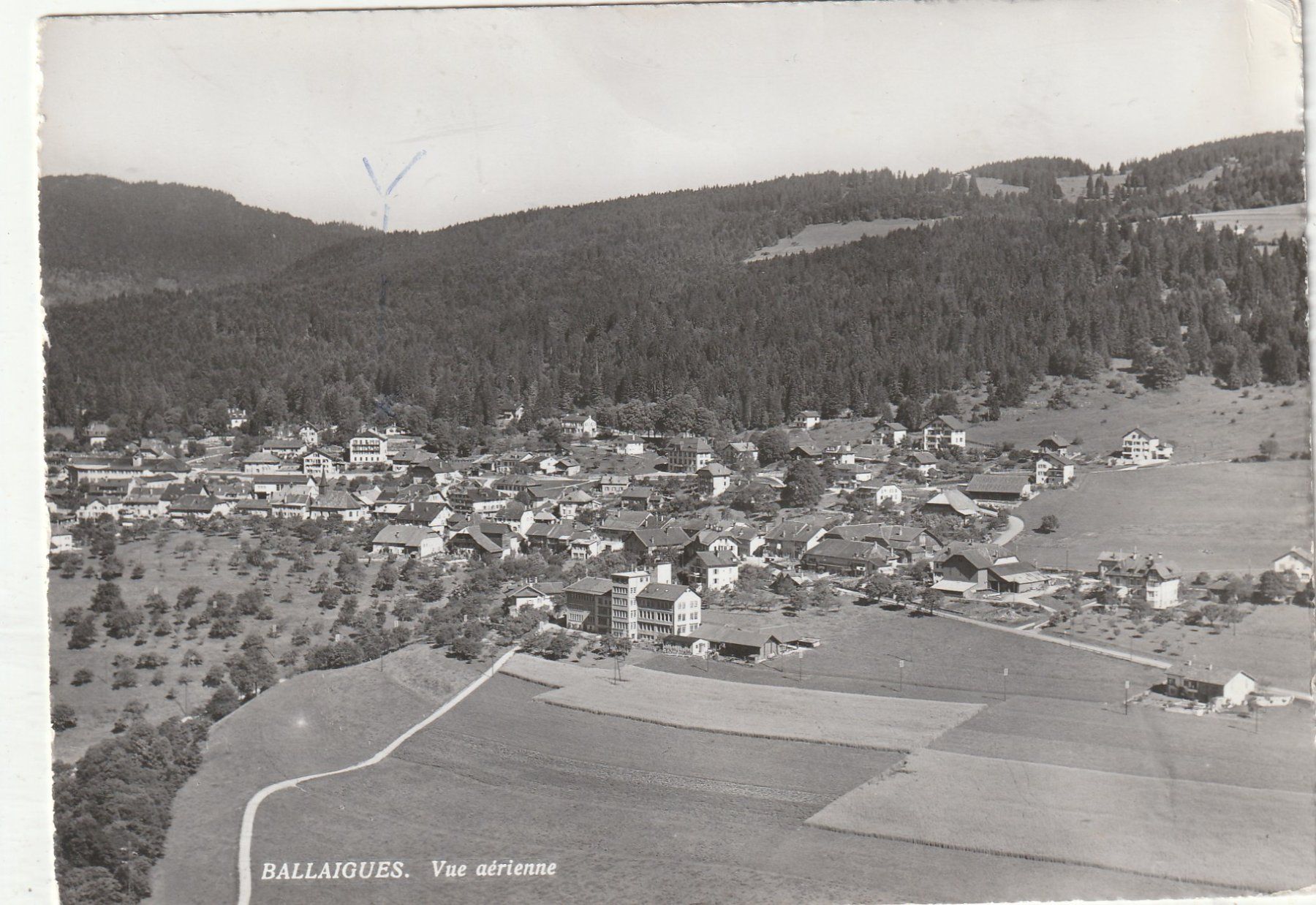 Cartoline postali: Ballaigues Flugaufnahme – Usato da Lumbrein venduto da made02