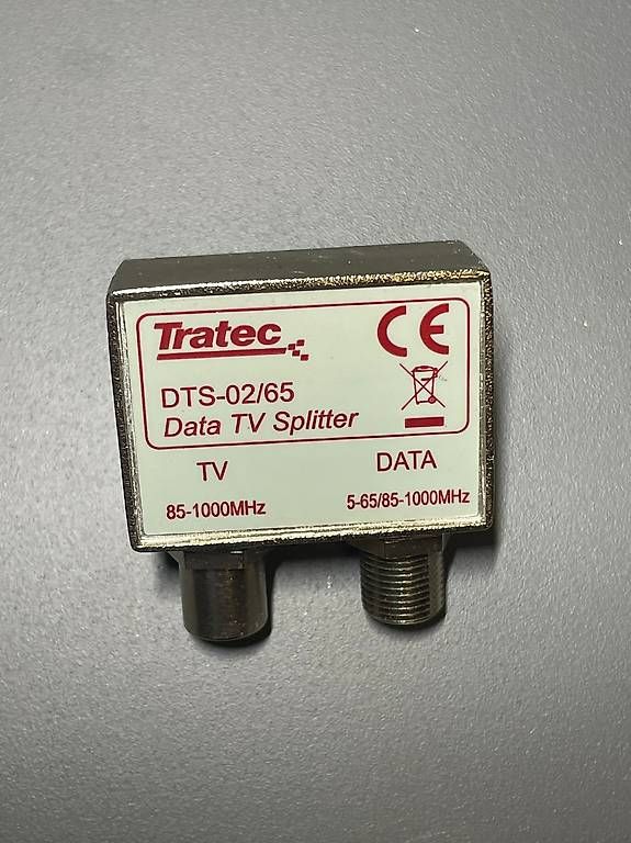Hubs & Switches: Tratec TV - internet splitter – D'occasion à Zürich par S_Goncalves 1