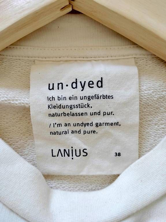 Pullover & Sweatshirts: weisser Pullover – Gebraucht aus Luzern von car.i. 1