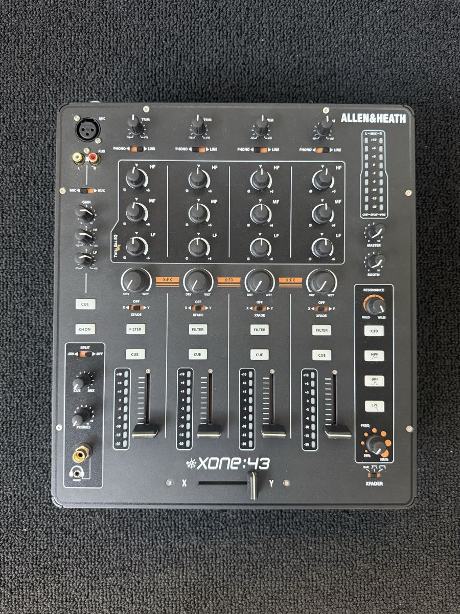Allen & Heath Console di mixaggio: Xone 43 – Usato da Zürich venduto da lorac.semog