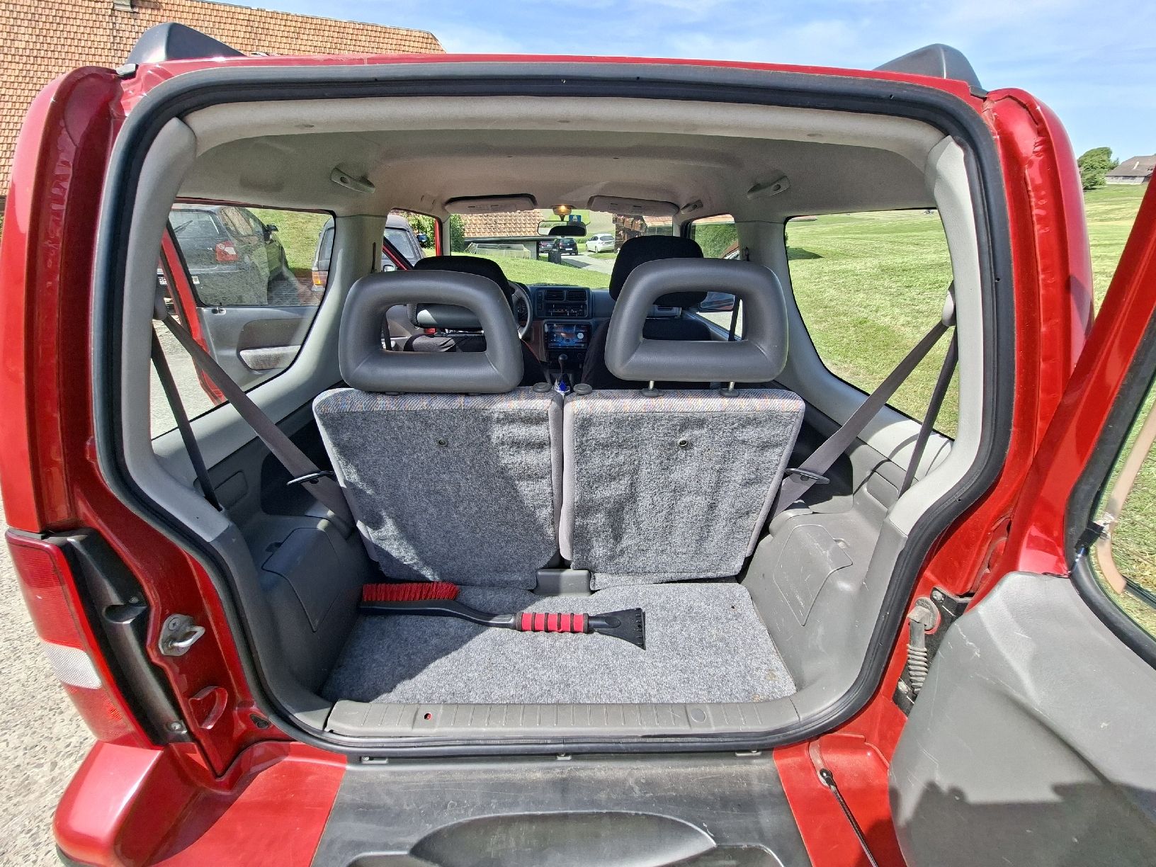 Suzuki Automobili: Verkaufe Suzuki Jimny – Usato da Oberhünigen venduto da loseneggerm 3