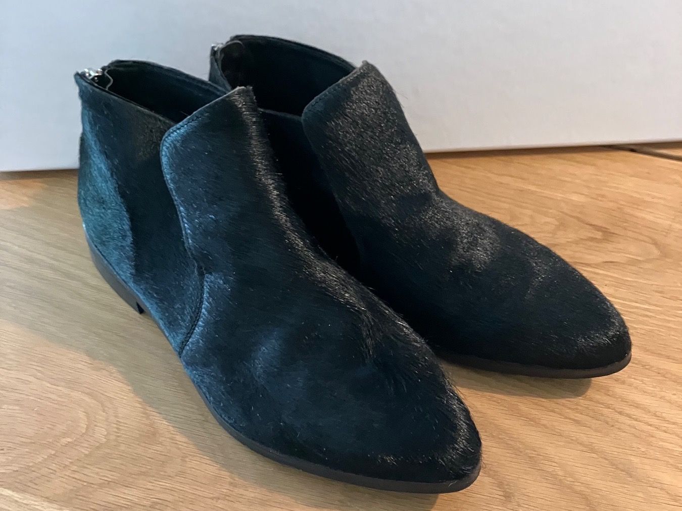 Scarpe da donna: Kuhfell-Schuhe – Usato da Basel venduto da toy_t8bb