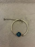 Armband silberfarben mit blauem Stein guter Zustand