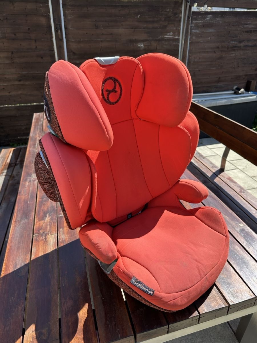 Cybex Auto-Kindersitze: Cybex Solution Z I-Fix Kindersitz, rot – Gebraucht aus Grenchen von dinuw