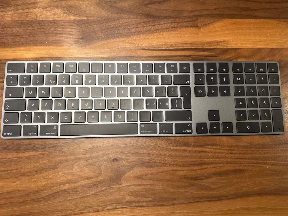 Apple Magic Keyboard with Numeric Keypad Space Gray Kaufen auf Ricardo