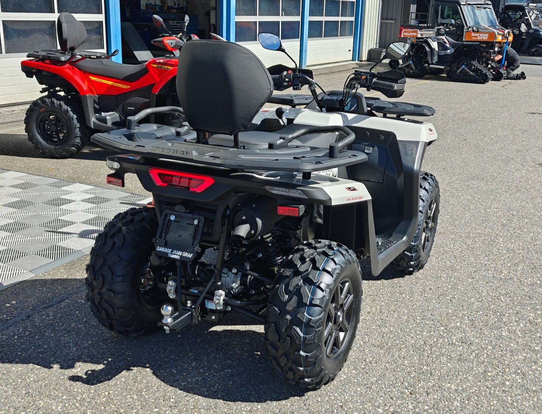 Segway ATVs / Quads: Segway AT 5LDLX 4×4 – Neu (gemäss Beschreibung) aus Trimmis von 0004 8