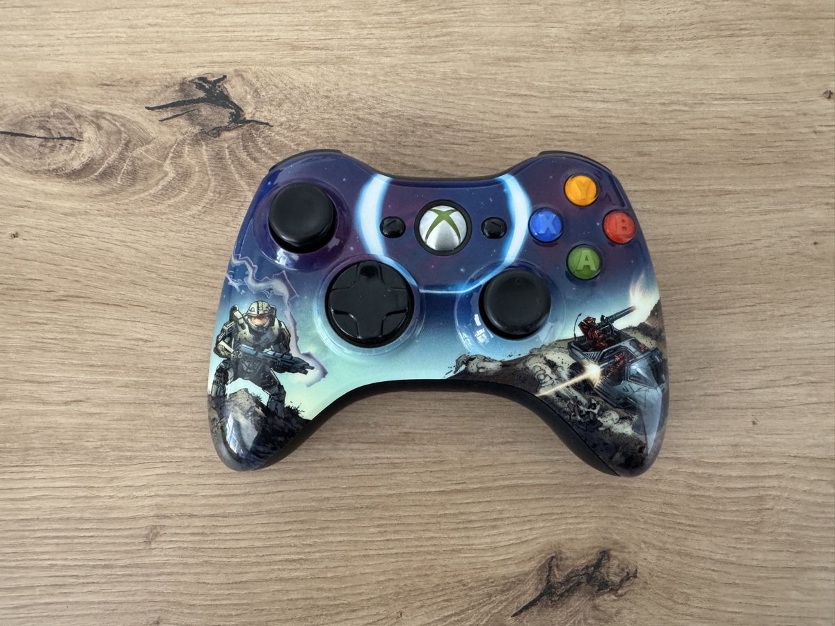 Controller: Xbox 360 Controller Halo Edition mit Akku! – Usato da Biberist venduto da etesummer