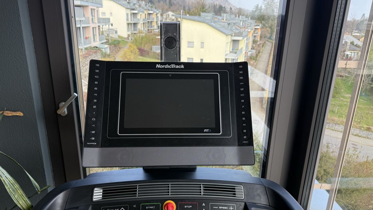 NordicTrack Hometrainer: NordicTrack Commercial 1750 Treadmill – Gebraucht aus Rüschlikon von sergir 4