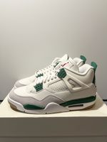 Jordan 4 SB Pine Green