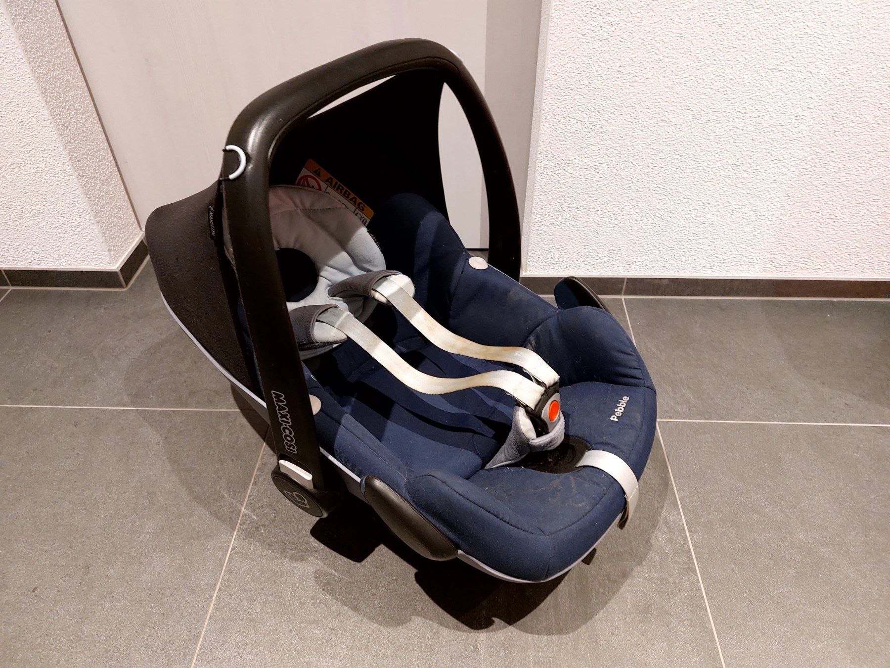 Seggiolini per auto: Maxi Cosi Pebble mit Basisstation – Usato da Wikon venduto da Lukas80 2