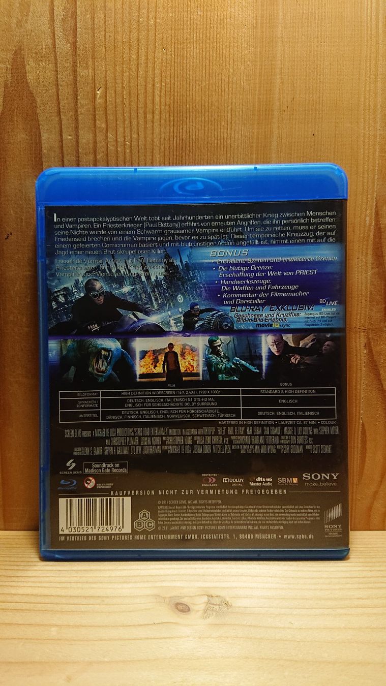 Tutti i DVDs: PRIEST Blu-Ray mit Paul Bettany – Usato da Wilderswil venduto da Exebub 1