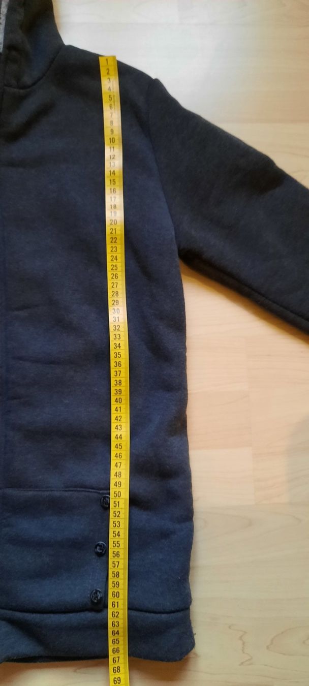 Giacche: Strickjacke mit Teddy Futter – Usato da Hinwil venduto da Zom 3