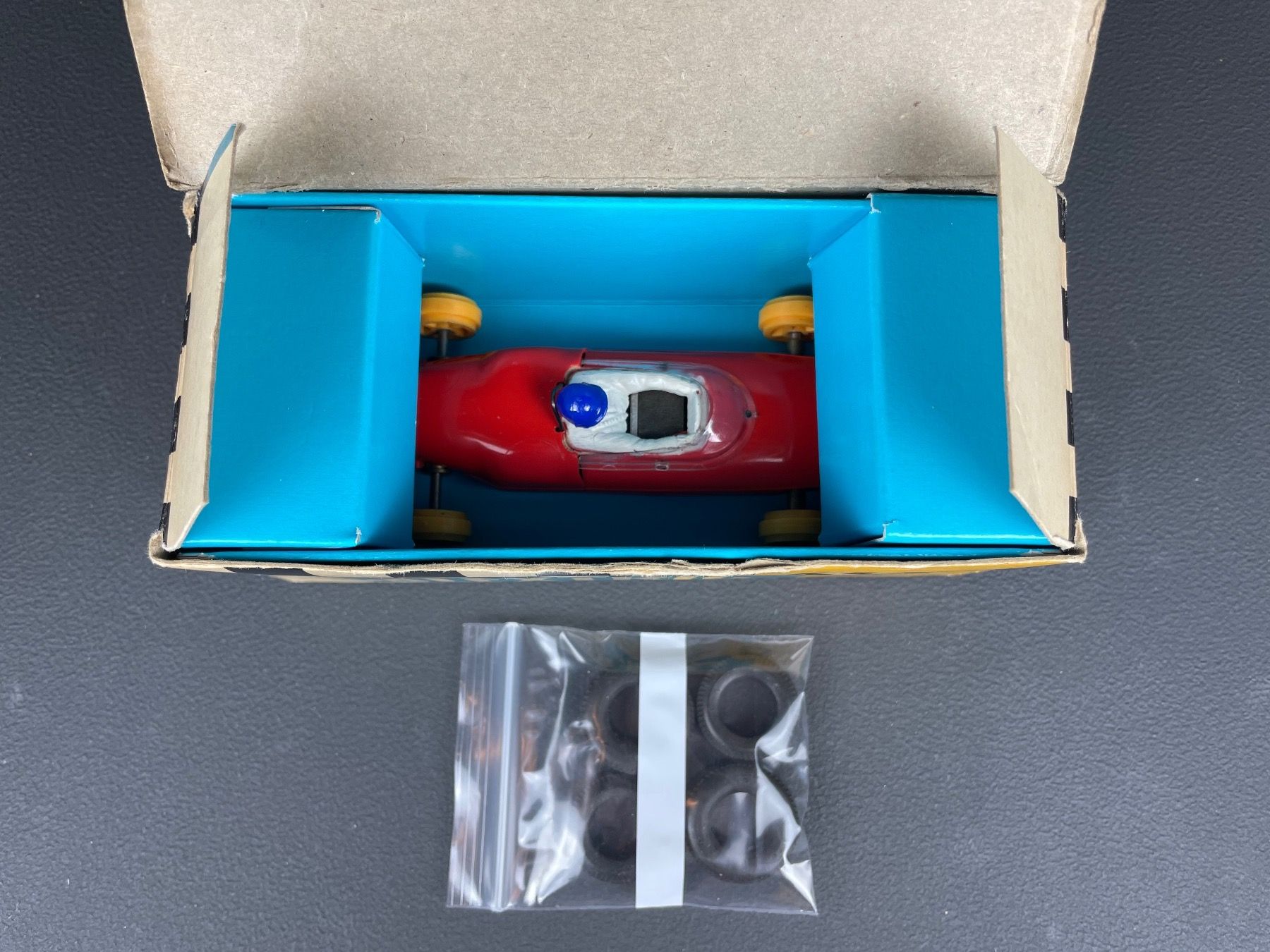 Piste: Scalextric C63 Lotus Red – Nuovo (secondo la descrizione) da Genthod venduto da lightyear63 6